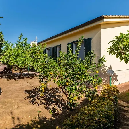 Villa Plumeria Campofelice Di Roccella